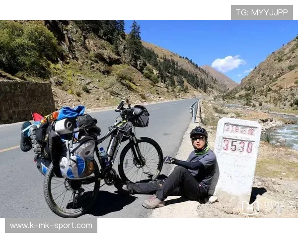 金秋赏叶骑行赛，运动中感受季节变迁，秋季骑行活动帖子